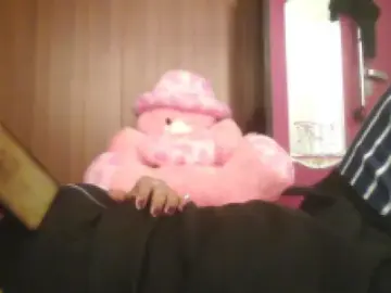 Live Sex Cam with Shreya from Dscgirls