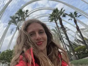 Free Live Porn with SweetAngell18 from Myfreecams