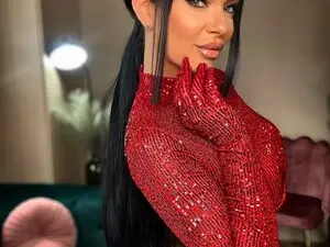 Aly_Ravennx myfreecams in live porn show - publicsexshow.com